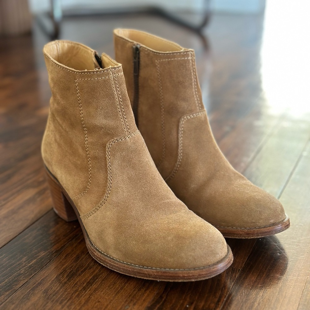 A.P.C. Anna suede western ankle boot